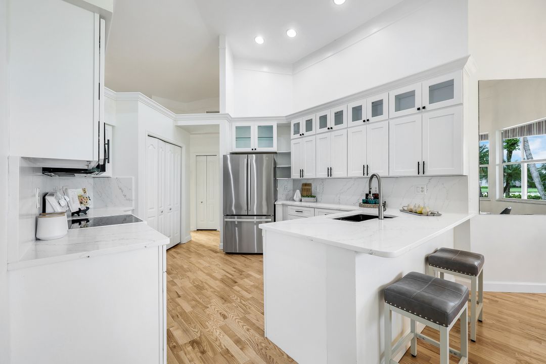 2237 Heritage Greens Dr, Naples, FL 34119