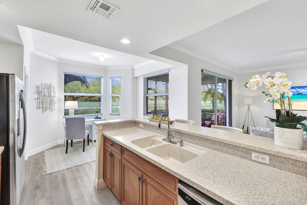10295 Heritage Bay Blvd  #917, Naples, FL 34120