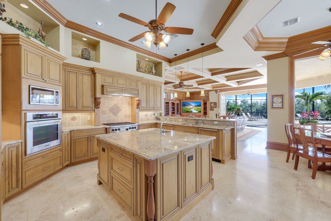 1532 Hermitage Ln, Cape Coral, FL 33914