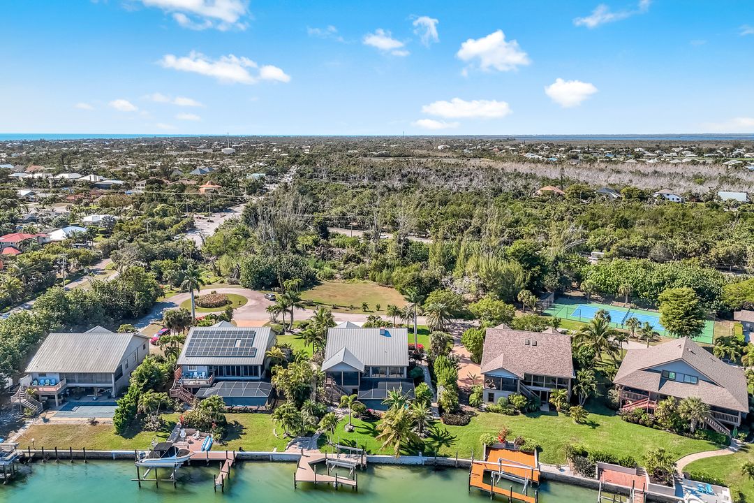 1126 Harbour Cottage Ct, Sanibel, FL 33957