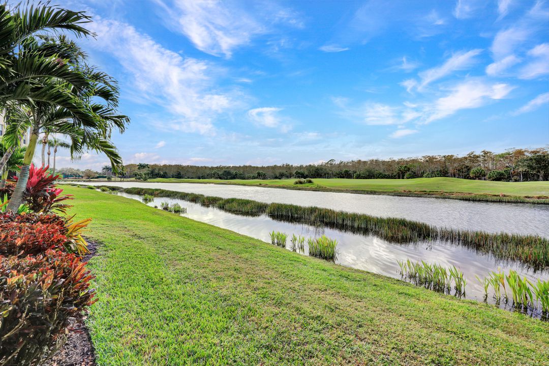 10285 Heritage Bay Blvd #813, Naples, FL 34120