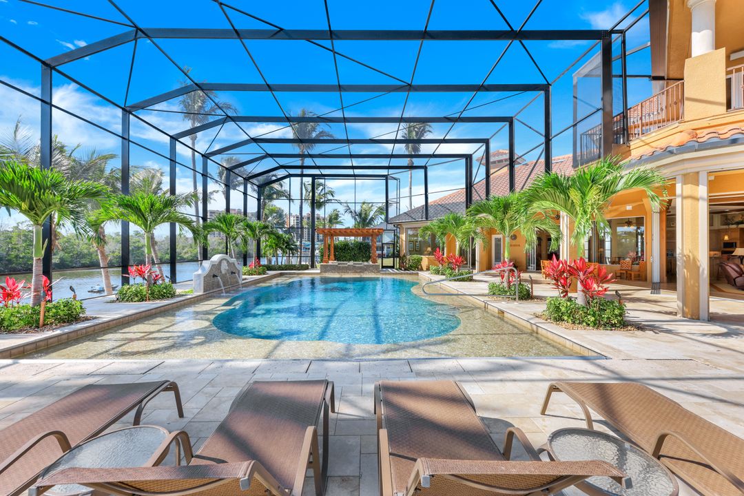 1532 Hermitage Ln, Cape Coral, FL 33914