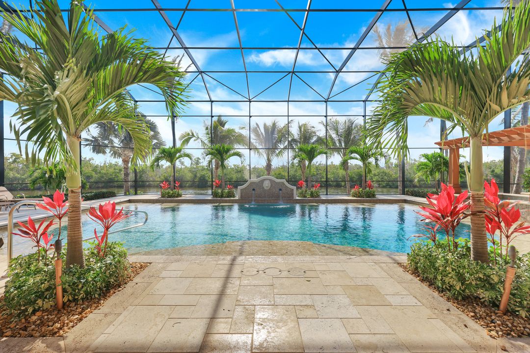 1532 Hermitage Ln, Cape Coral, FL 33914