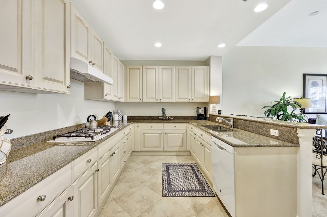 2713 Callista Ct #103, Naples, FL 34114