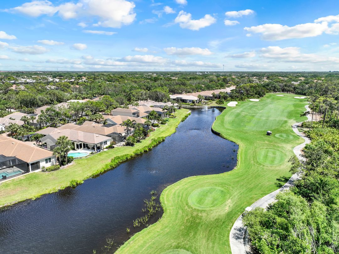 3687 Olde Cottage Ln, Bonita Springs, FL 34134