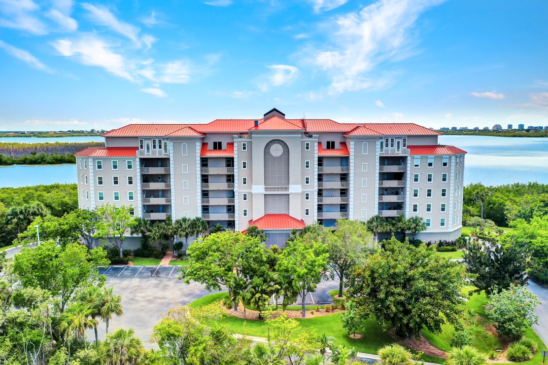 337 Vintage Bay Dr #D1, Marco Island, FL 34145