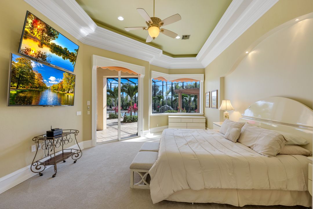 1532 Hermitage Ln, Cape Coral, FL 33914