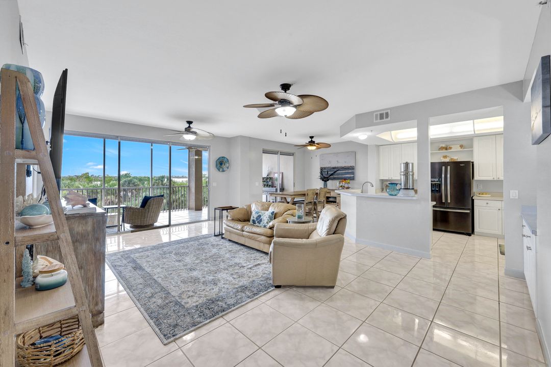 201 Vintage Bay Dr  #B8, Marco Island, FL 34145