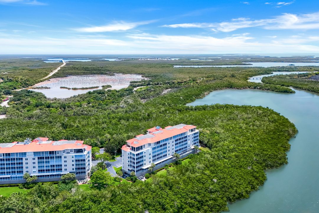 337 Vintage Bay Dr #D25, Marco Island, FL 34145