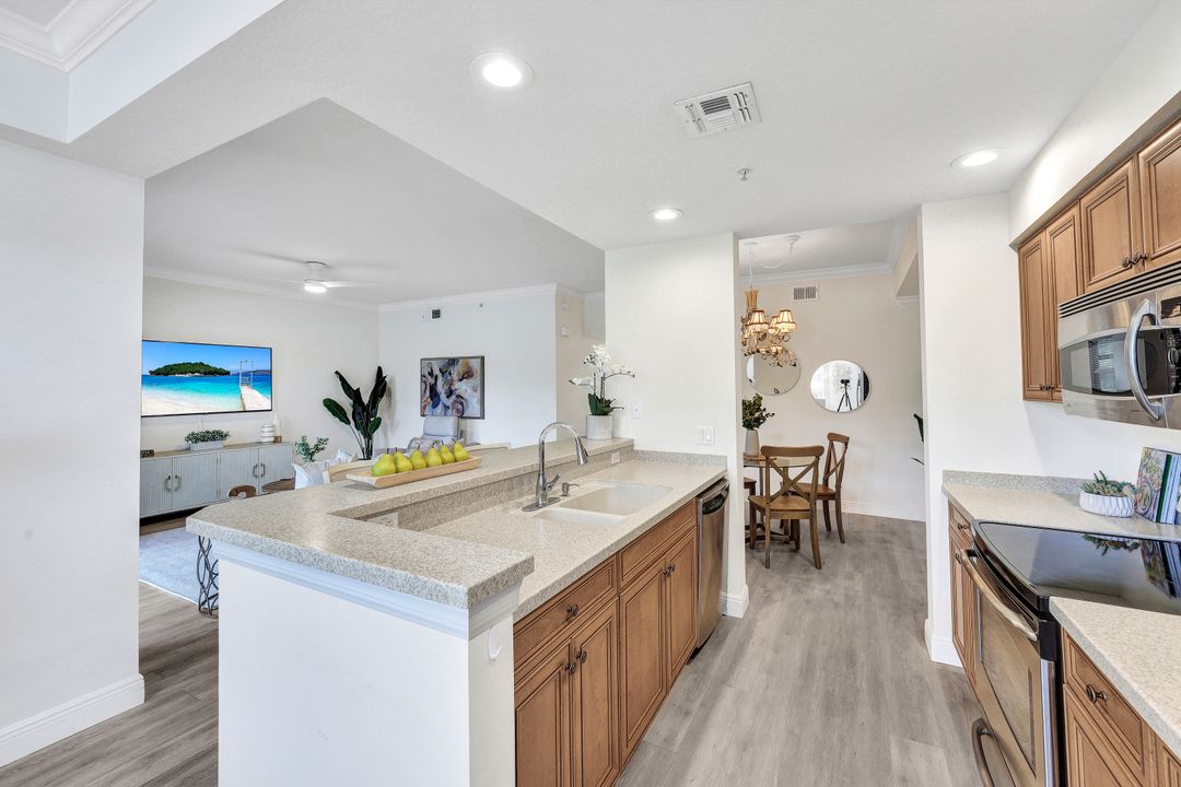 10295 Heritage Bay Blvd  #917, Naples, FL 34120