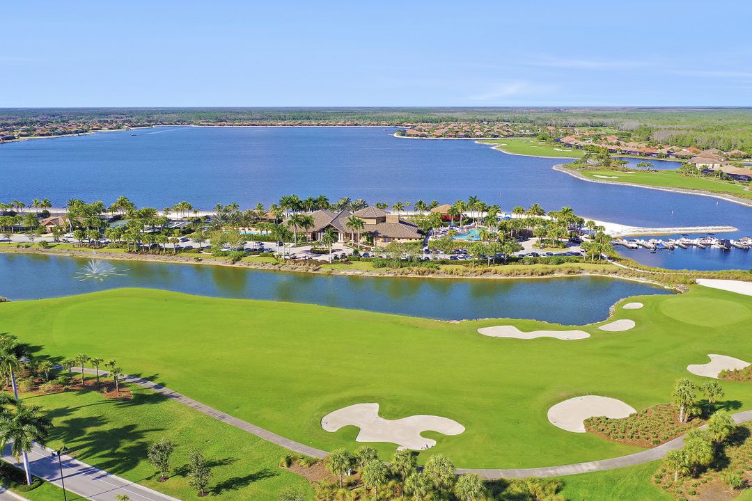 8761 Hideaway Harbor Ct, Naples, FL 34120