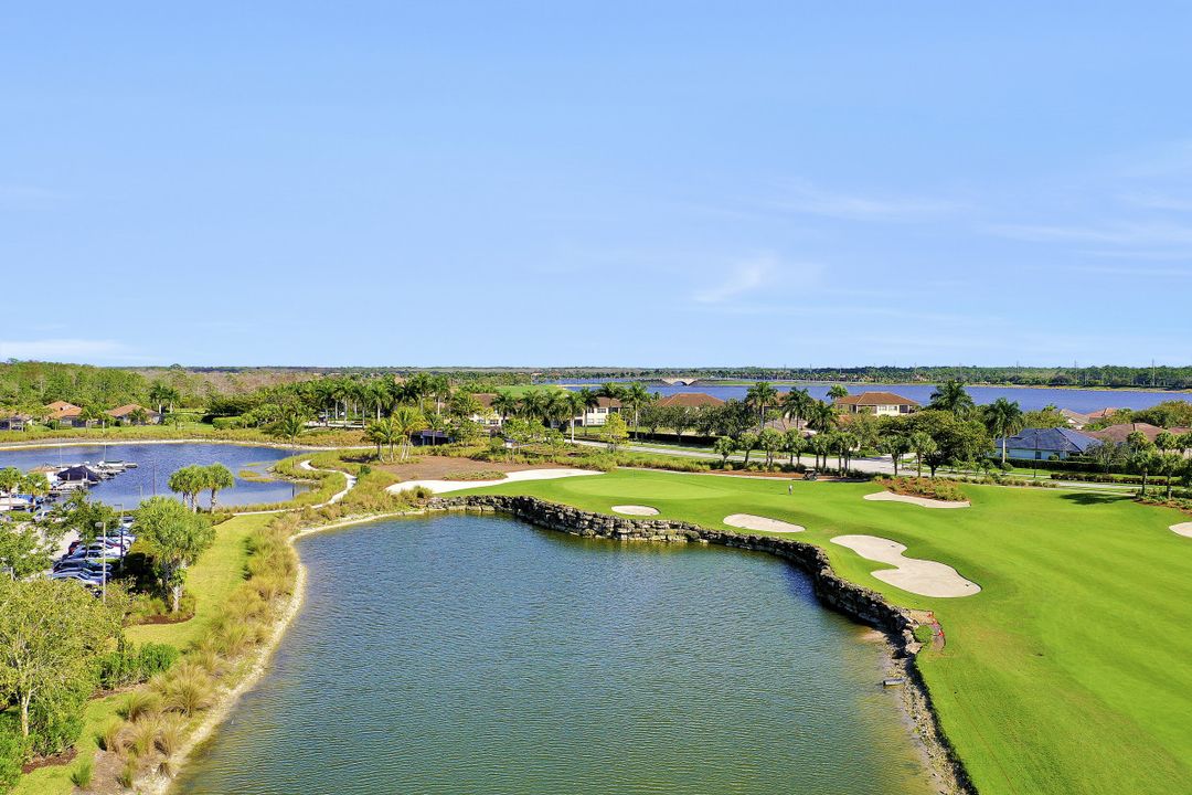 8761 Hideaway Harbor Ct, Naples, FL 34120