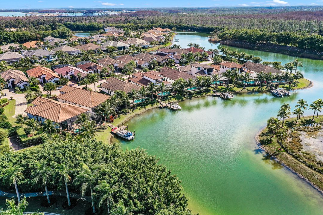 17452 Via Navona Way, Miromar Lakes, FL 33913