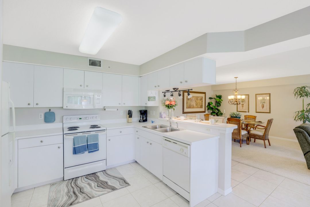 28871 Bermuda Lago Ct #103, Bonita Springs, FL 34134