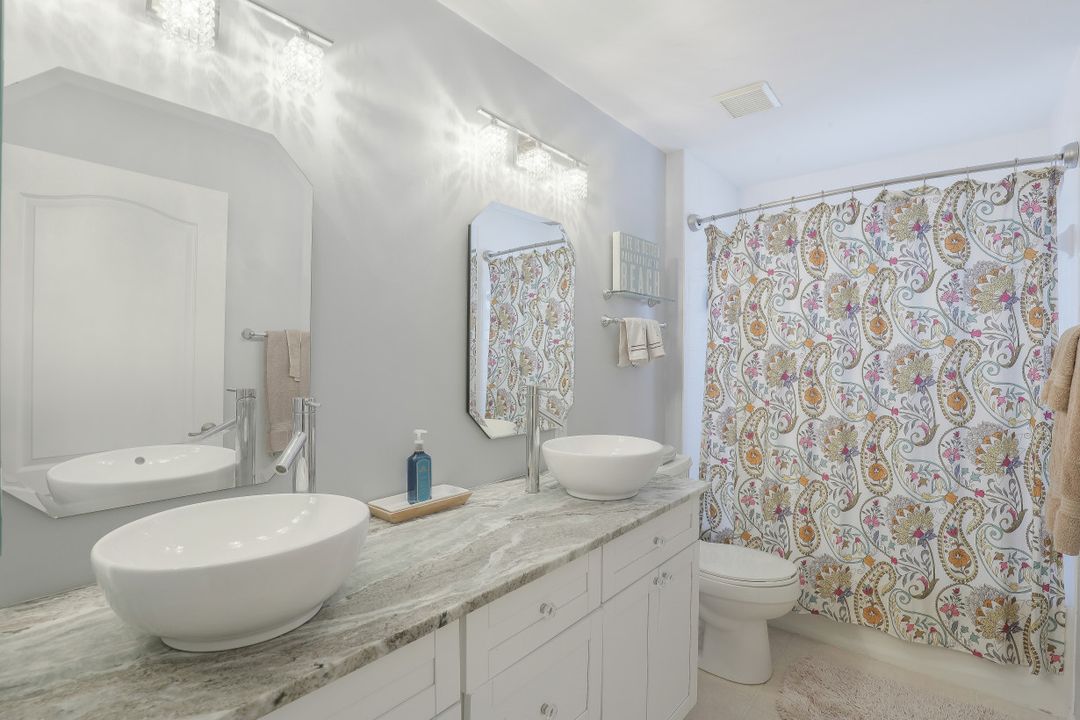 11588 Aron Ct, Estero, FL 33928