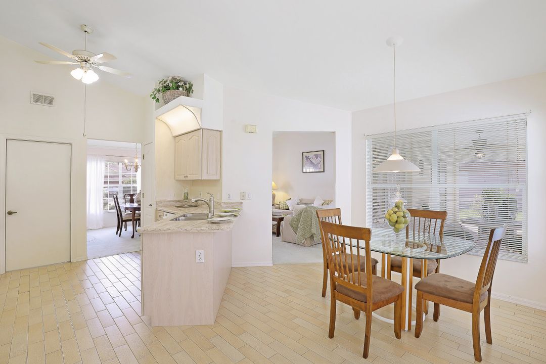 511 Ibis Way, Naples, FL 34110