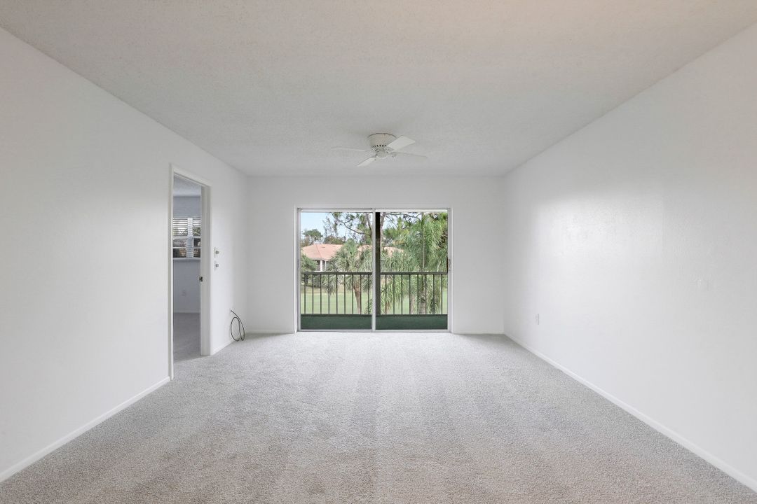 200 Turtle Lake Ct #303, Naples, FL 34105