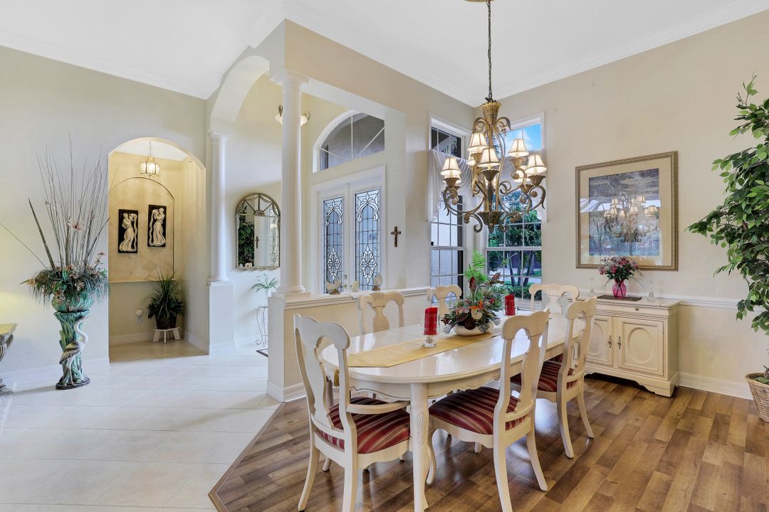 1427 King Sago Ct, Naples, FL 34119