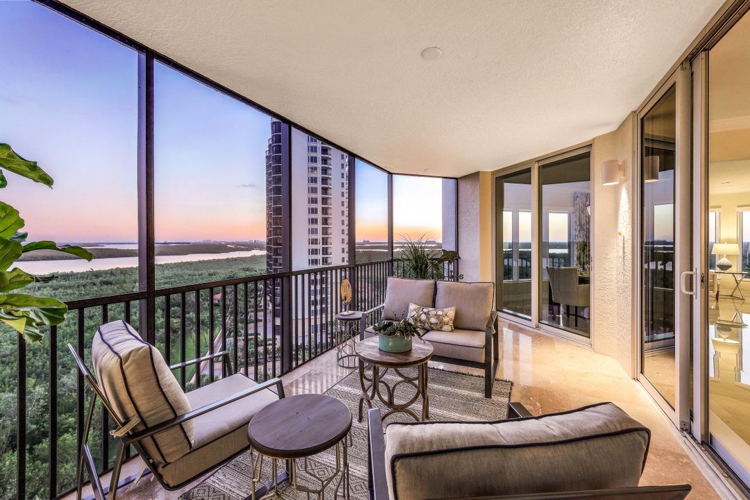 1060 Borghese Ln  #906, Naples, FL 34114