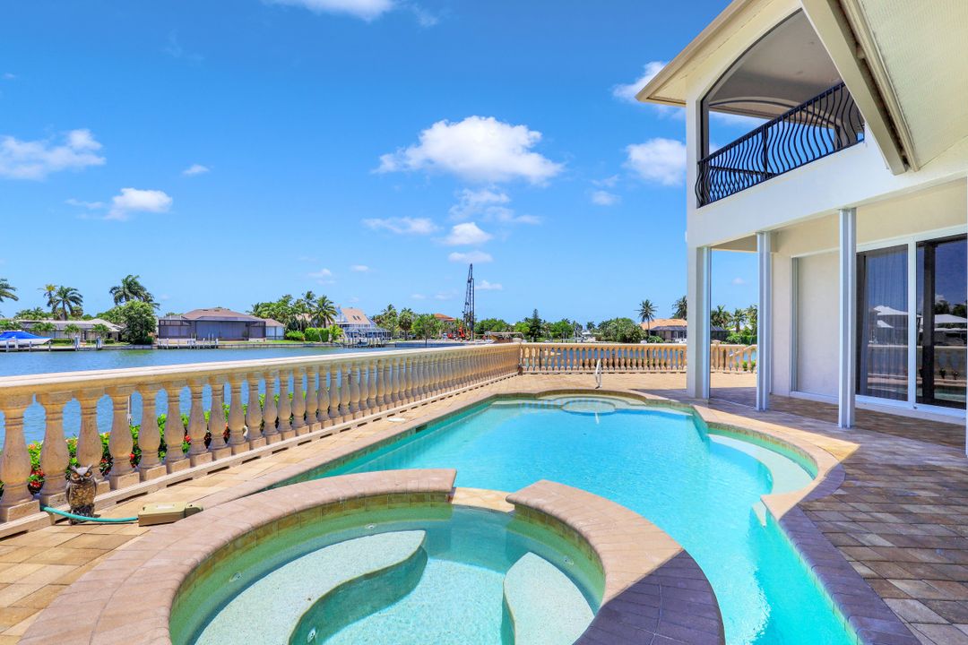 1404 Butterfield Ct, Marco Island, FL 34145