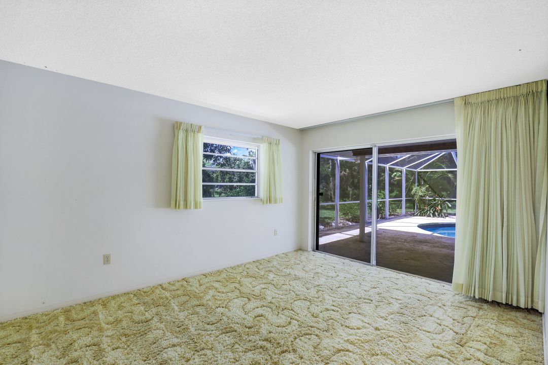 27126 Rue De Paix, Bonita Springs, FL 34135