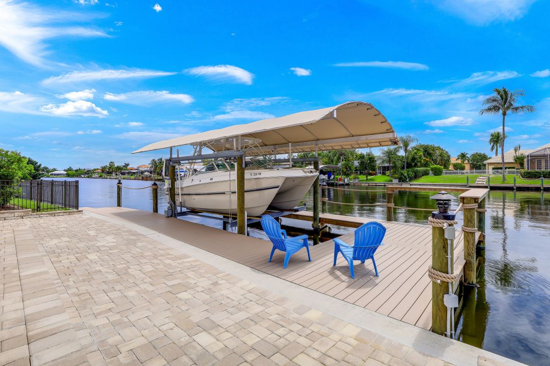 5405 SW 17th Ave, Cape Coral, FL 33914