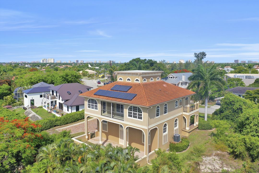 1827 Dogwood Dr, Marco Island, FL 34145