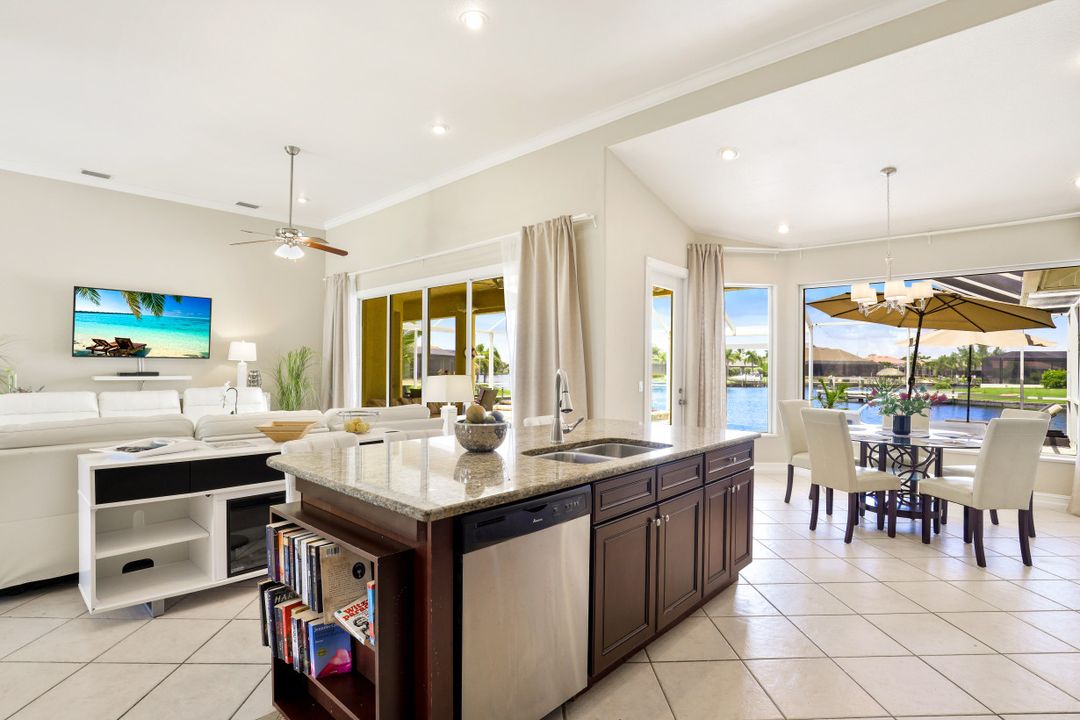 4102 SW 27th Ave, Cape Coral, FL 33914