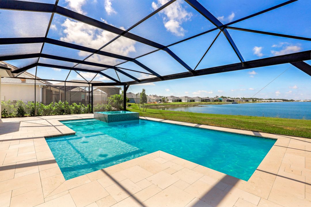 14360 Blue Bay Cir, Fort Myers, FL 33913