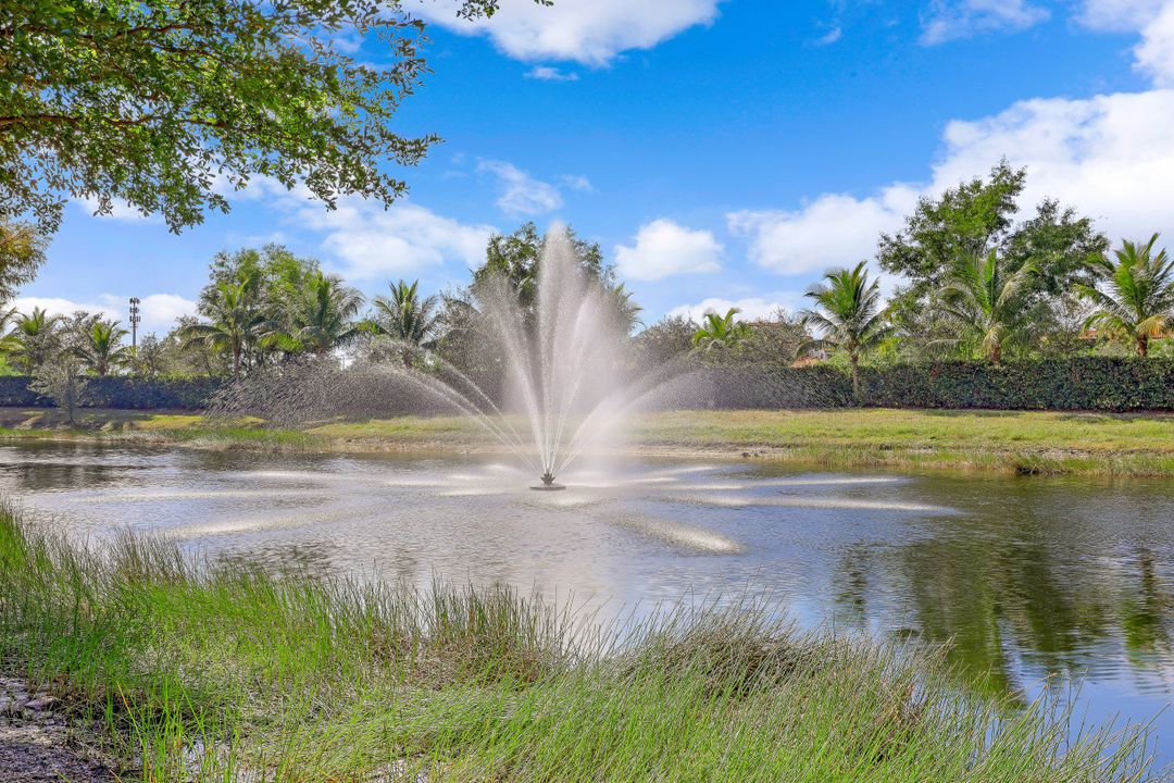 23550 Alamanda Dr #102, Bonita Springs, FL 34135