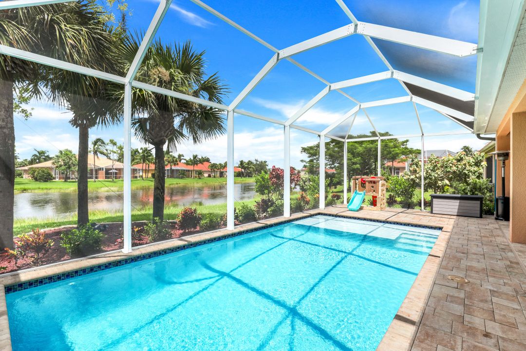 14087 Mirror Ct, Naples, FL 34114