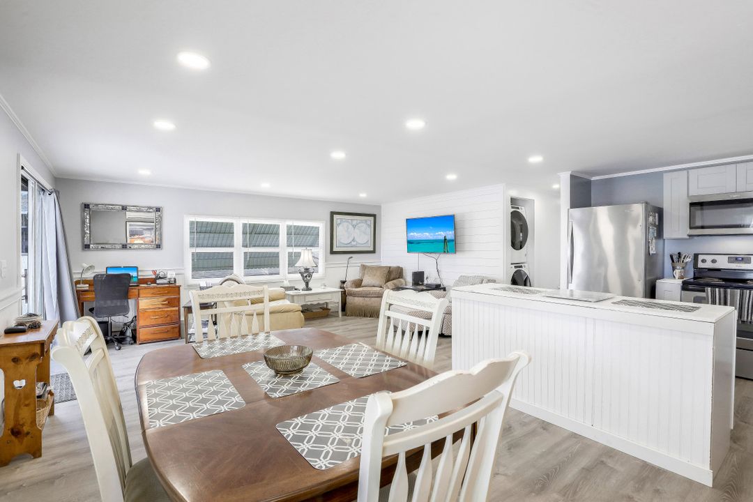 625 Palm Dr, Goodland, FL 34140