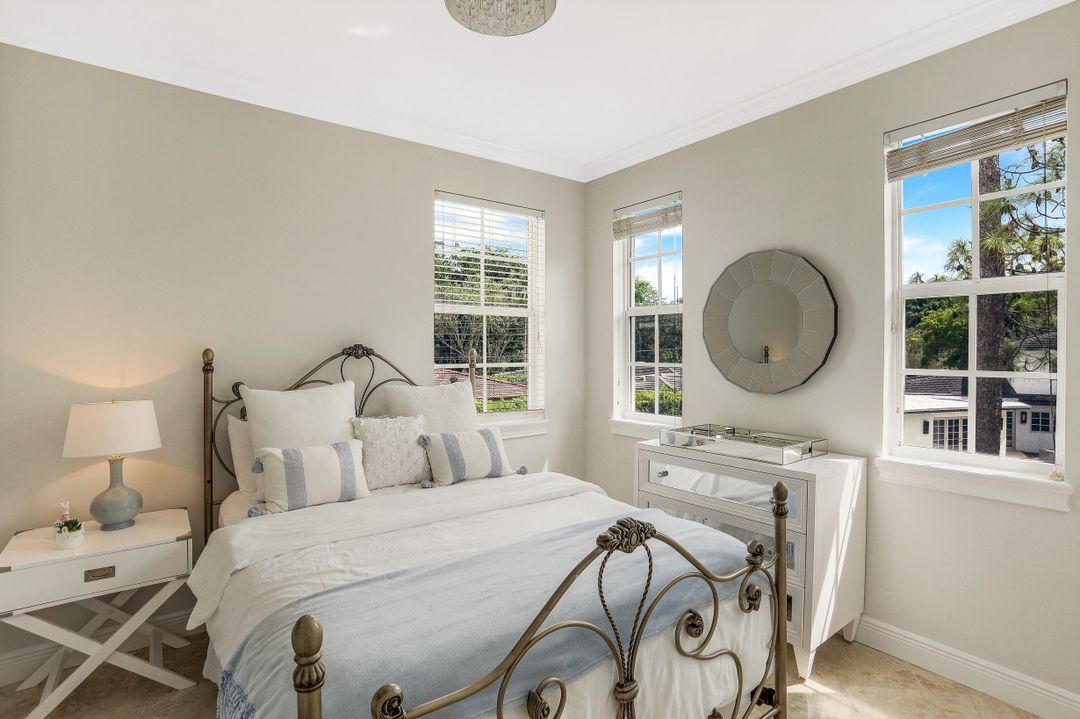 1539 Plasentia Ave, Coral Gables, FL 33134