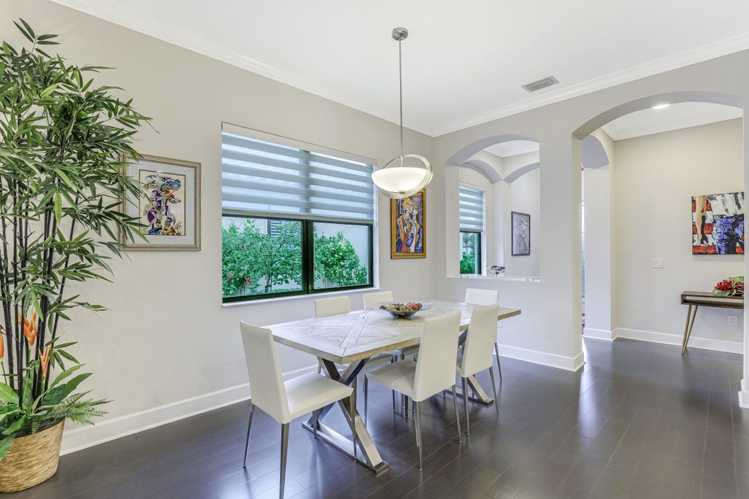 9167 Isla Bella Cir, Bonita Springs, FL 34135