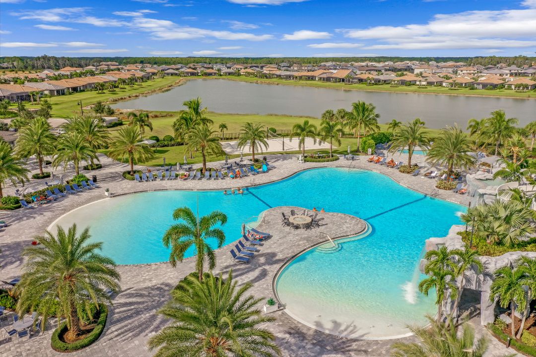 17441 Elkgrove Ln, Estero, FL 33928