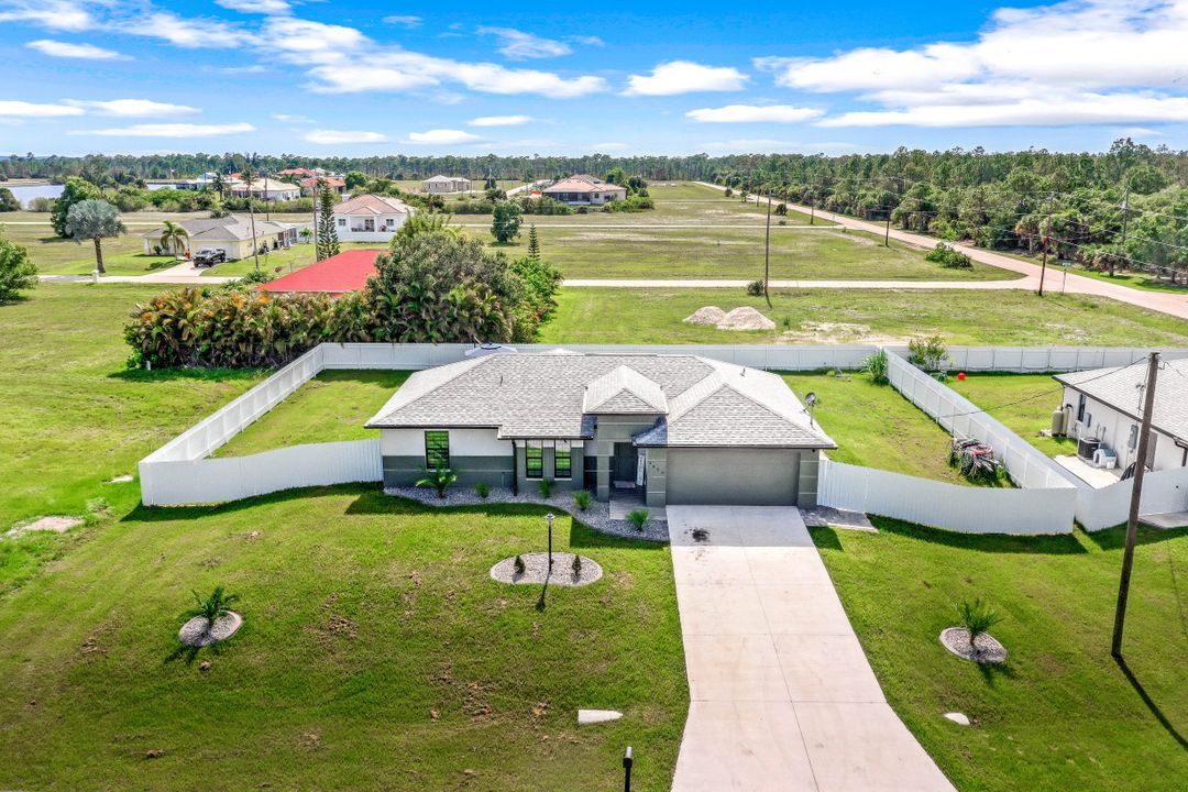 4020 NW 41st Pl, Cape Coral, FL 33993