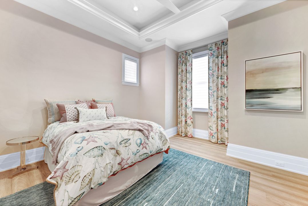 5603 Riverside Dr, Cape Coral, FL 33904