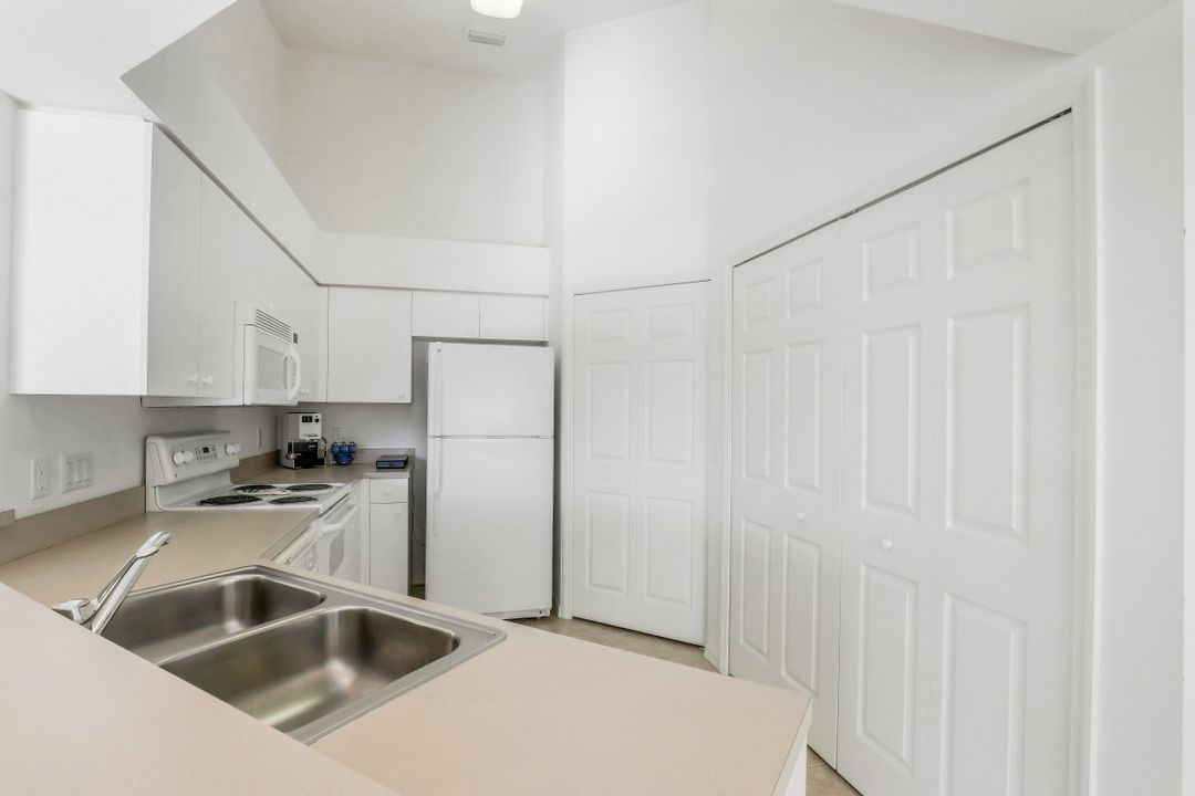 9680 Rosewood Pointe Terrace  #202, Bonita Springs, FL 34135