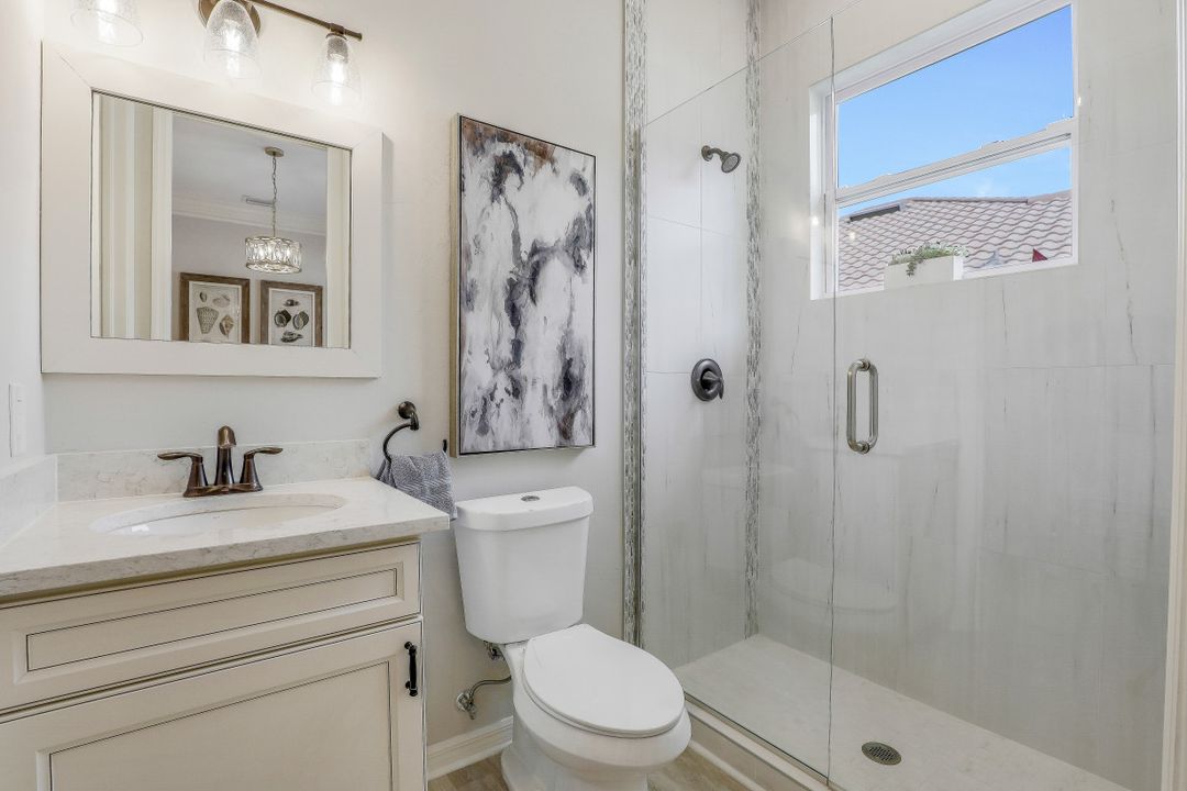 10801 Longshore Way E, Naples, FL 34119