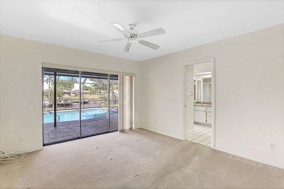 1121 SE 21st St, Cape Coral, FL 33990