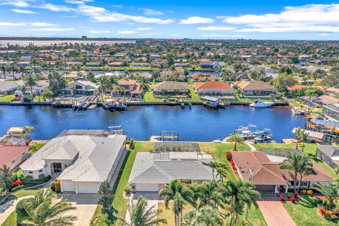 1936 Palaco Grande Pkwy, Cape Coral, FL 33904