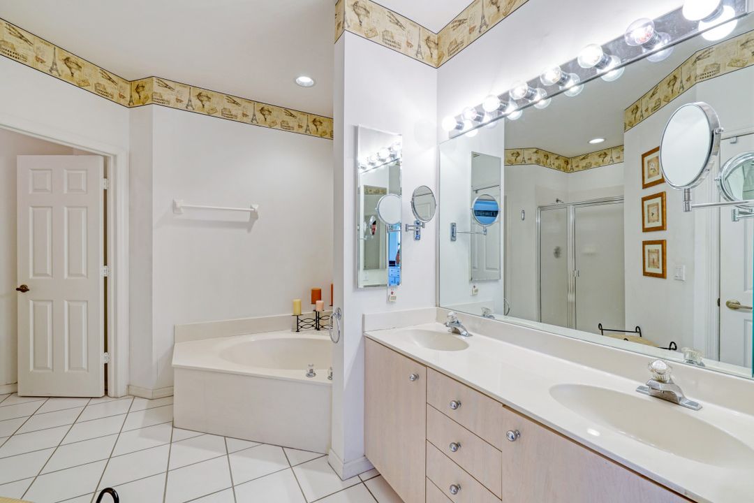 12625 Fox Ridge Dr  #1203, Bonita Springs, FL 34135