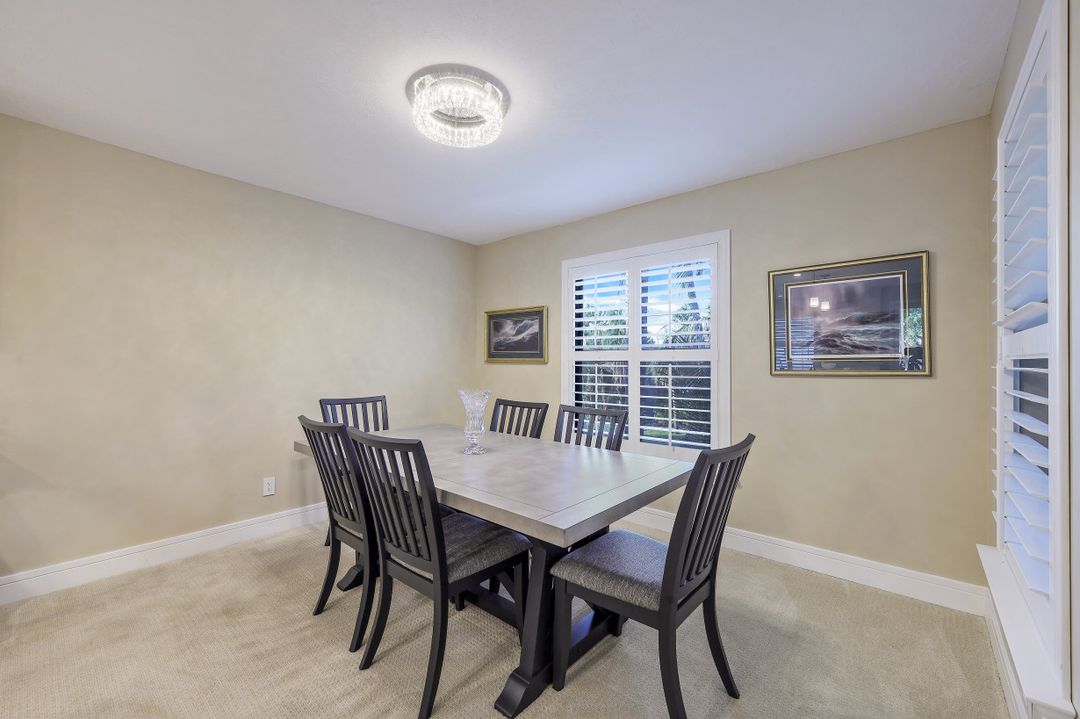 812 10th Ave S #812, Naples, FL 34102