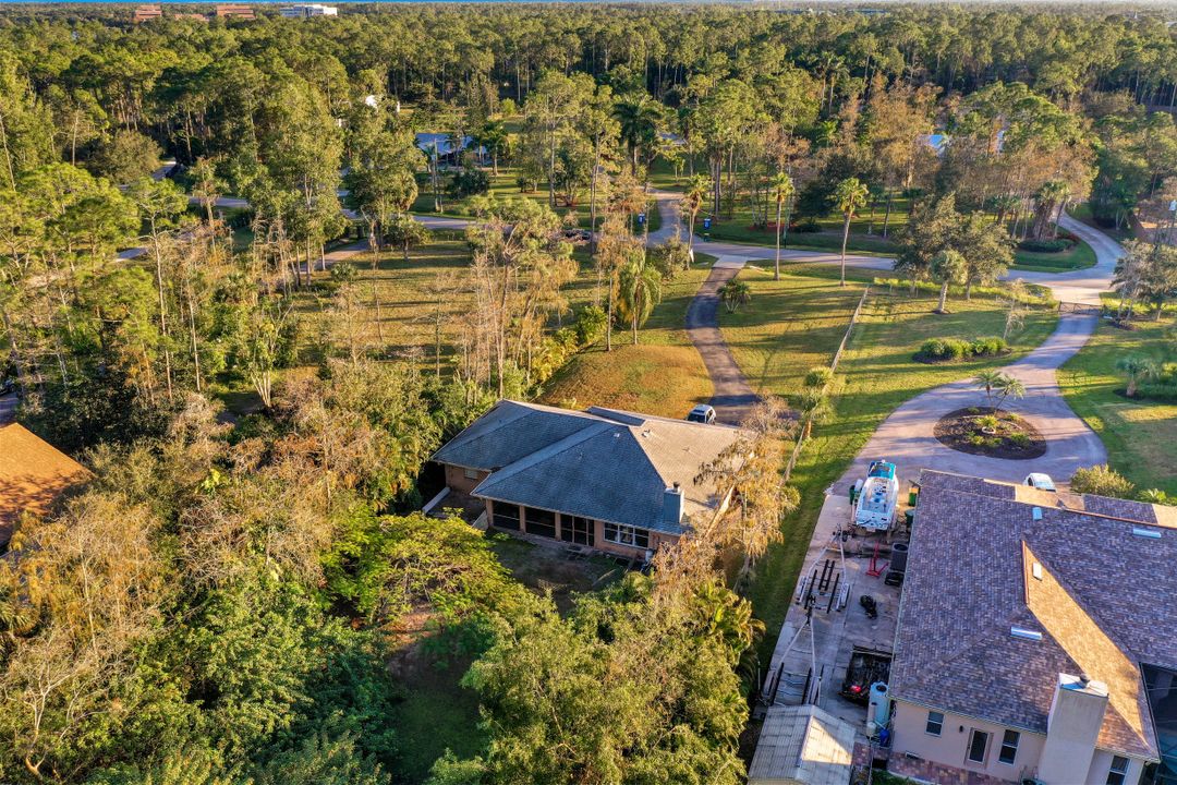 6581 Sable Ridge Ln, Naples, FL 34109