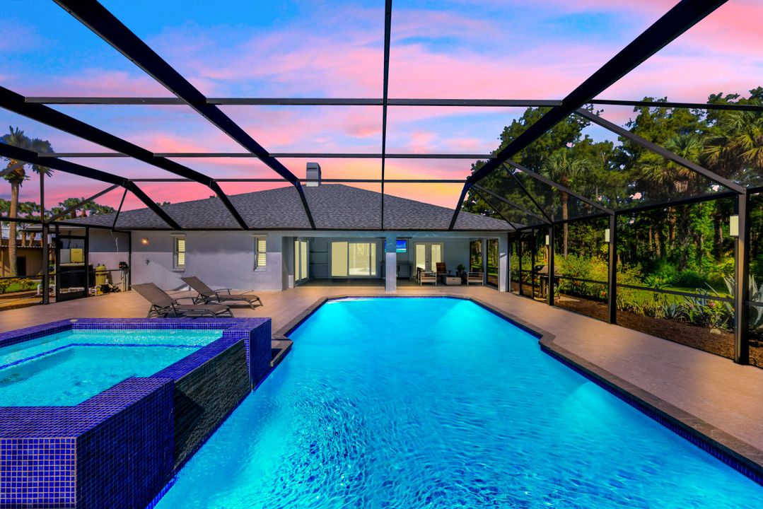 720 17th St NW, Naples, FL 34120