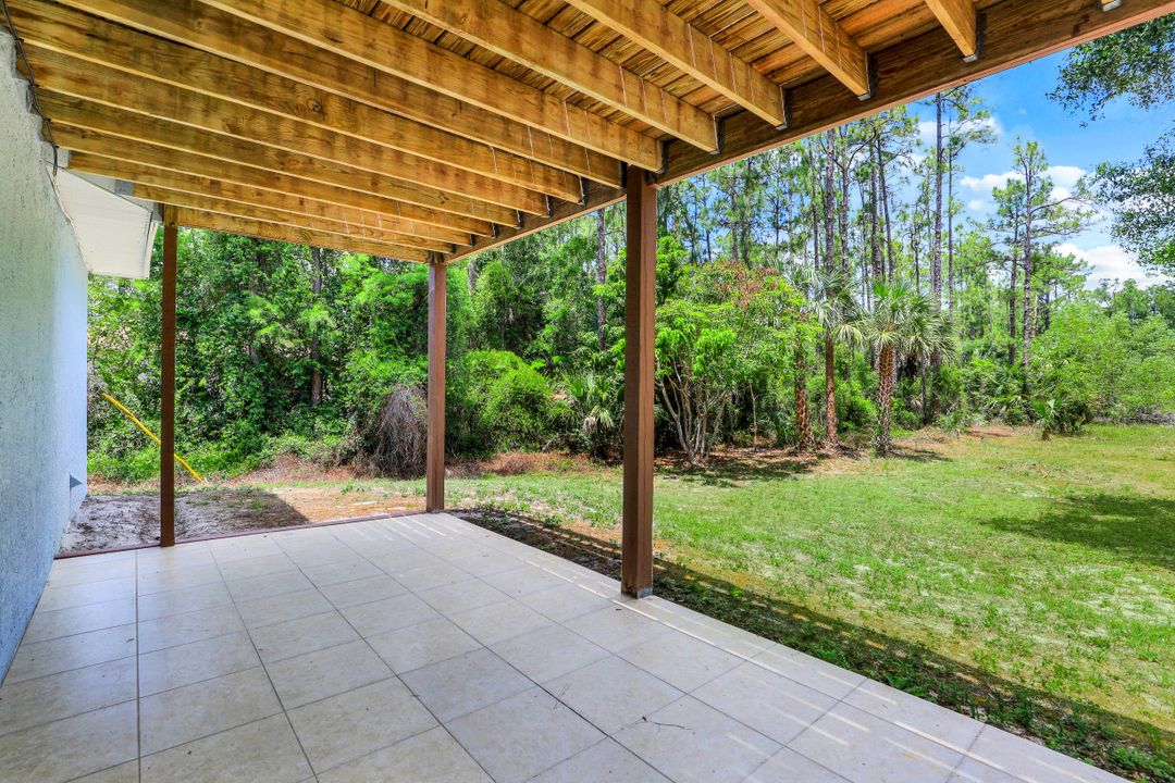 3675 10th Ave SE, Naples, FL 34117