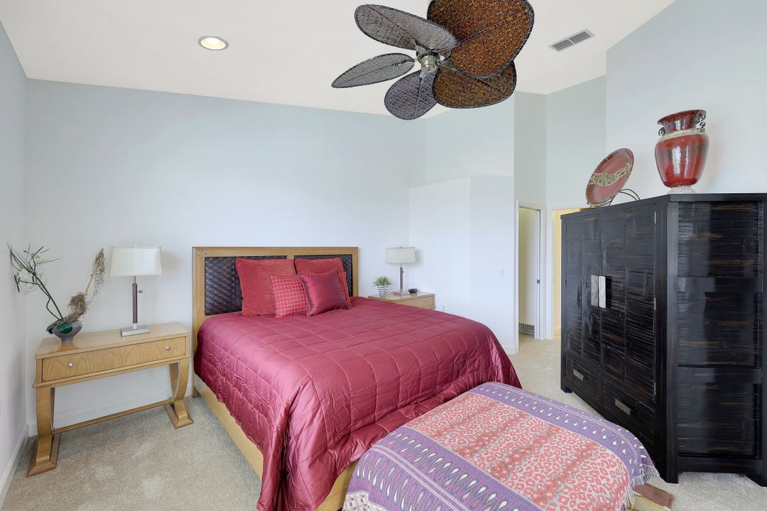 3065 Driftwood Way #4202, Naples, FL 34109