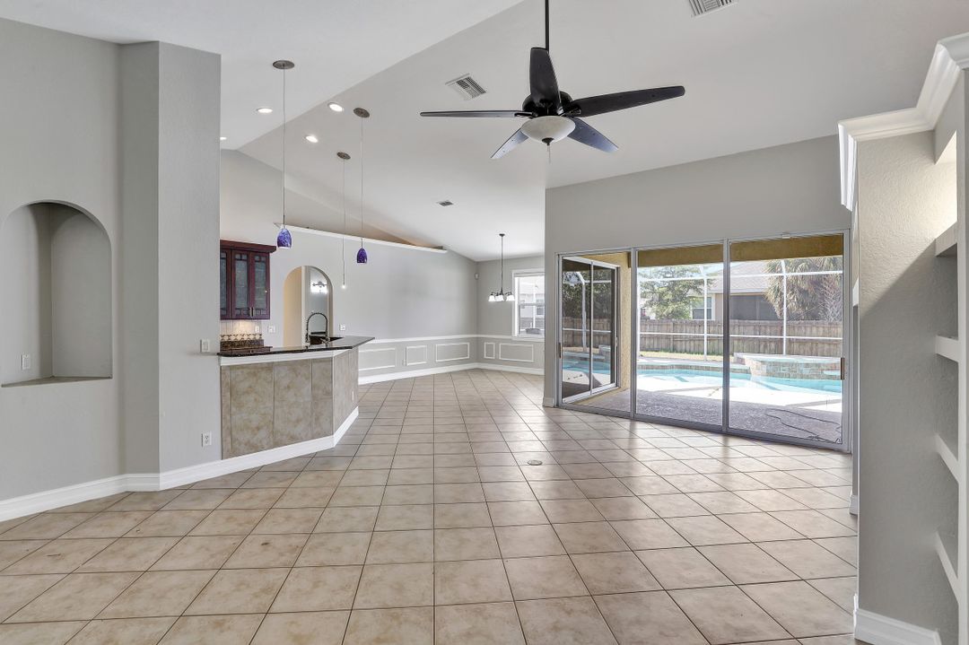 2538 SW 35th Ln, Cape Coral, FL 33914