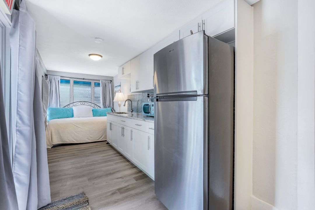 2204 Brevard Ave, Fort Myers, FL 33901