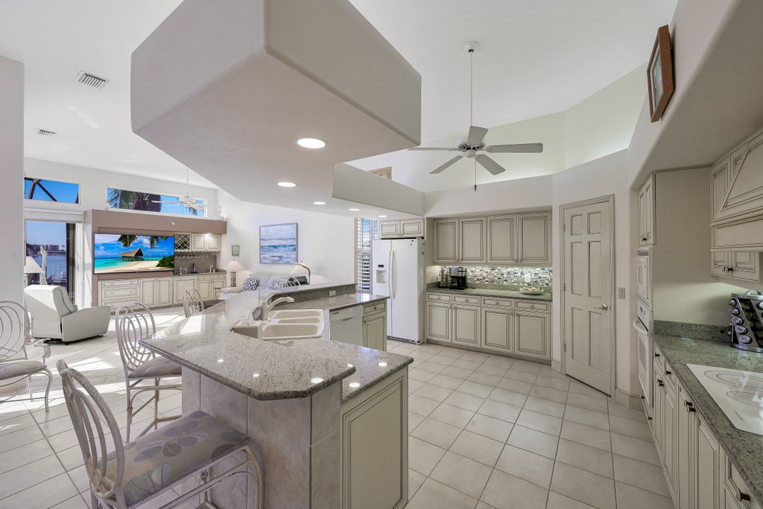 800 Arcadia Ct, Marco Island, FL 34145